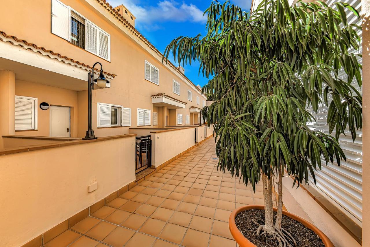 Spacious Ocean View Family Townhouse Пуерто де Сантяго Екстериор снимка