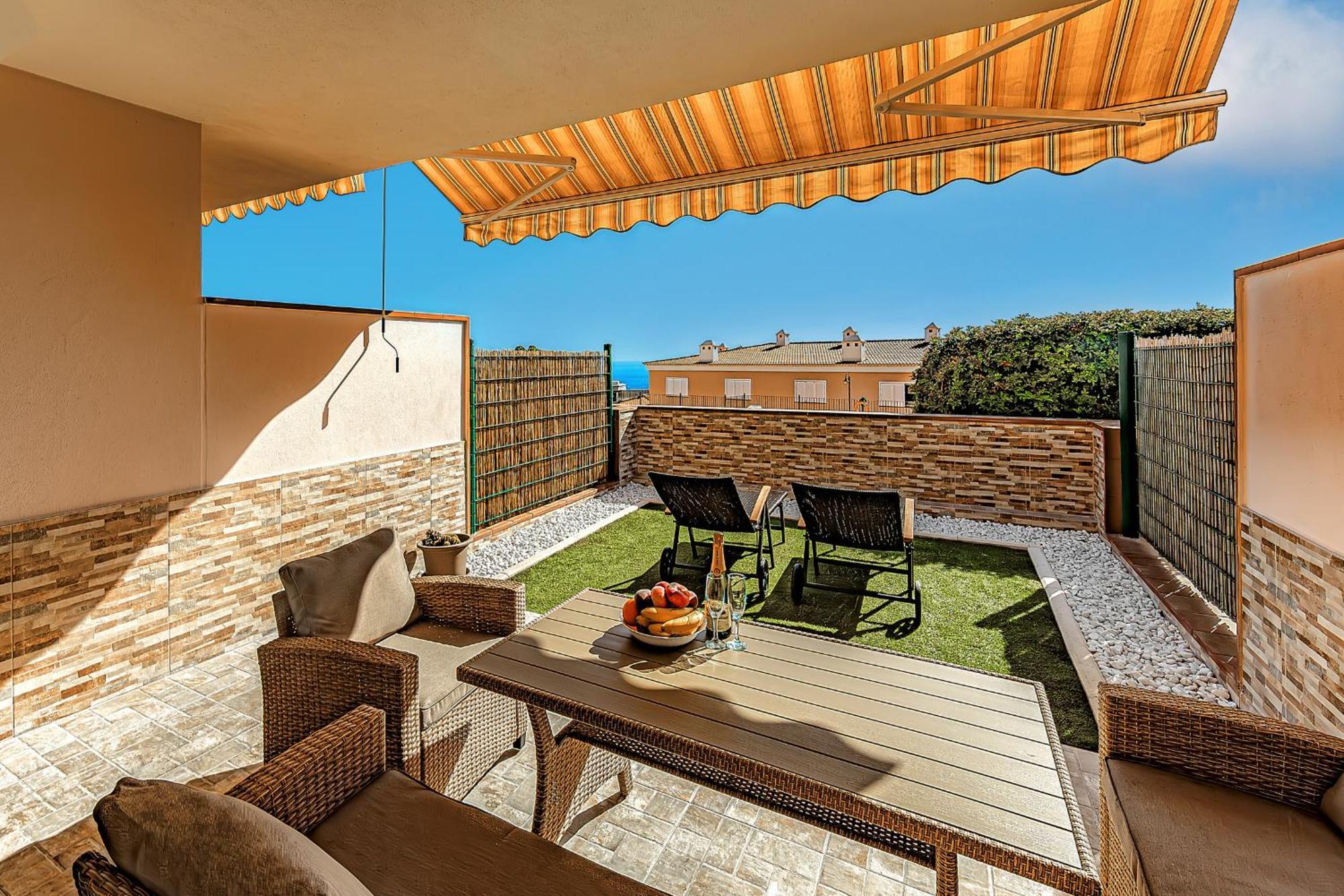 Spacious Ocean View Family Townhouse Пуерто де Сантяго Екстериор снимка